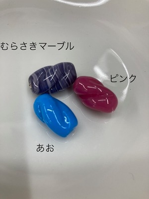 日本製手巻きガラス　約12×20ひねり　貫通穴　1個入り（ｐ405）