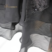 社交ダンス 衣装 スタンダード ドレス ワンピース レッスンウェア パーティドレス TIMES COLLECTION 黒 レース ブラック系 花柄 長袖 マーメイド スカート フェミニン デザイン エレガント おしゃれ 薄手 ドレープ 伸縮性 高級感 夜用 発表会 結婚式 お呼ばれ パーティー カジュアル 体型カバー 女性用 上品