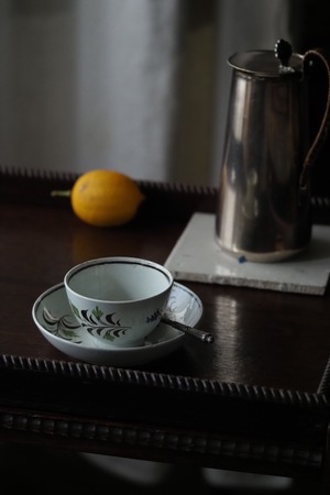 植物たゆたうティーボウル＆ソーサーセット-antique tea bowl&saucer
