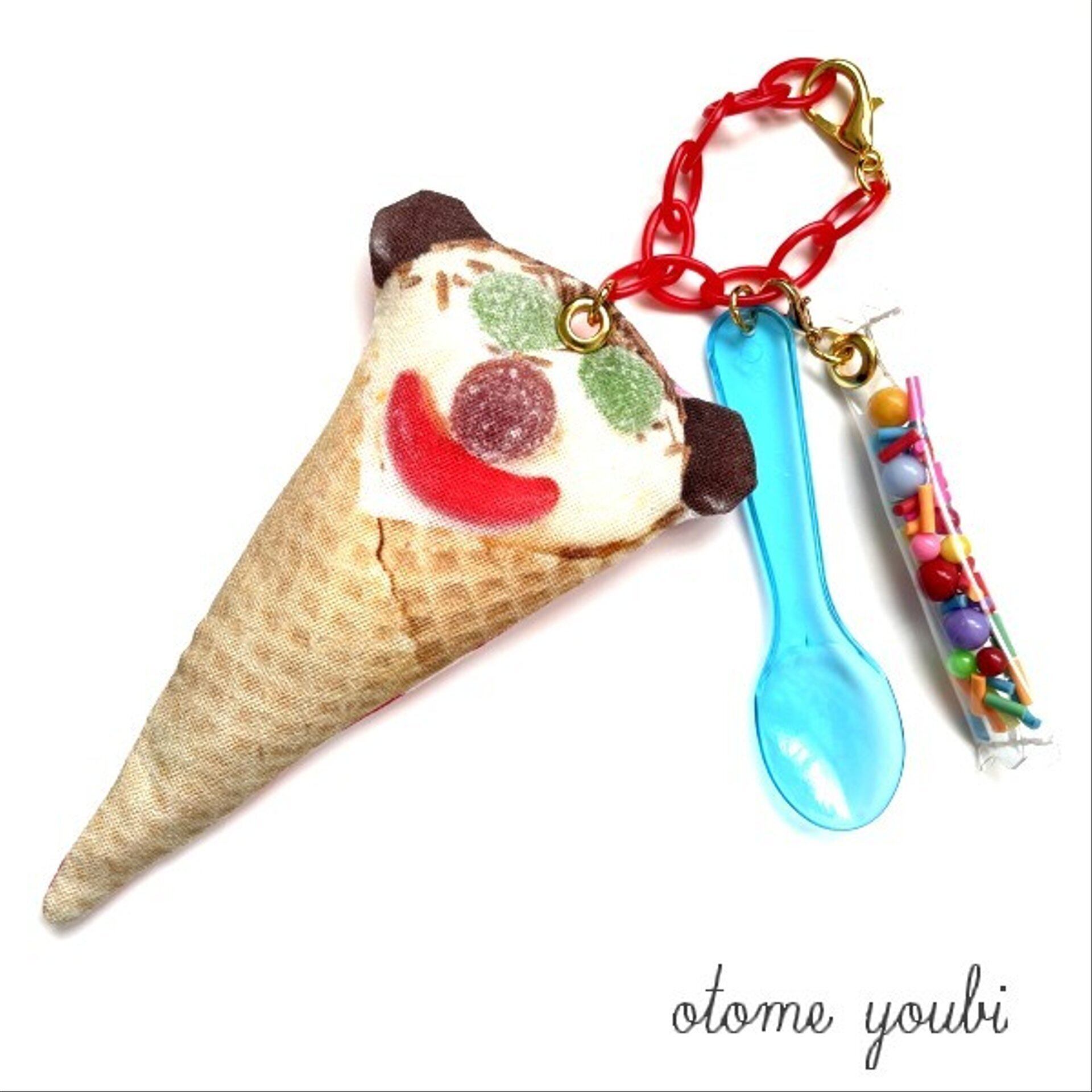 SALE！アイスクリーム屋さんチャーム○クマちゃんアイス