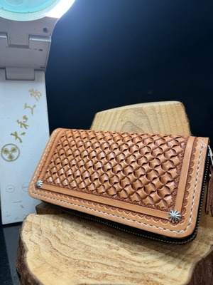 ラウンドジッパーウォレット・アンダーカットバスケットスタイル