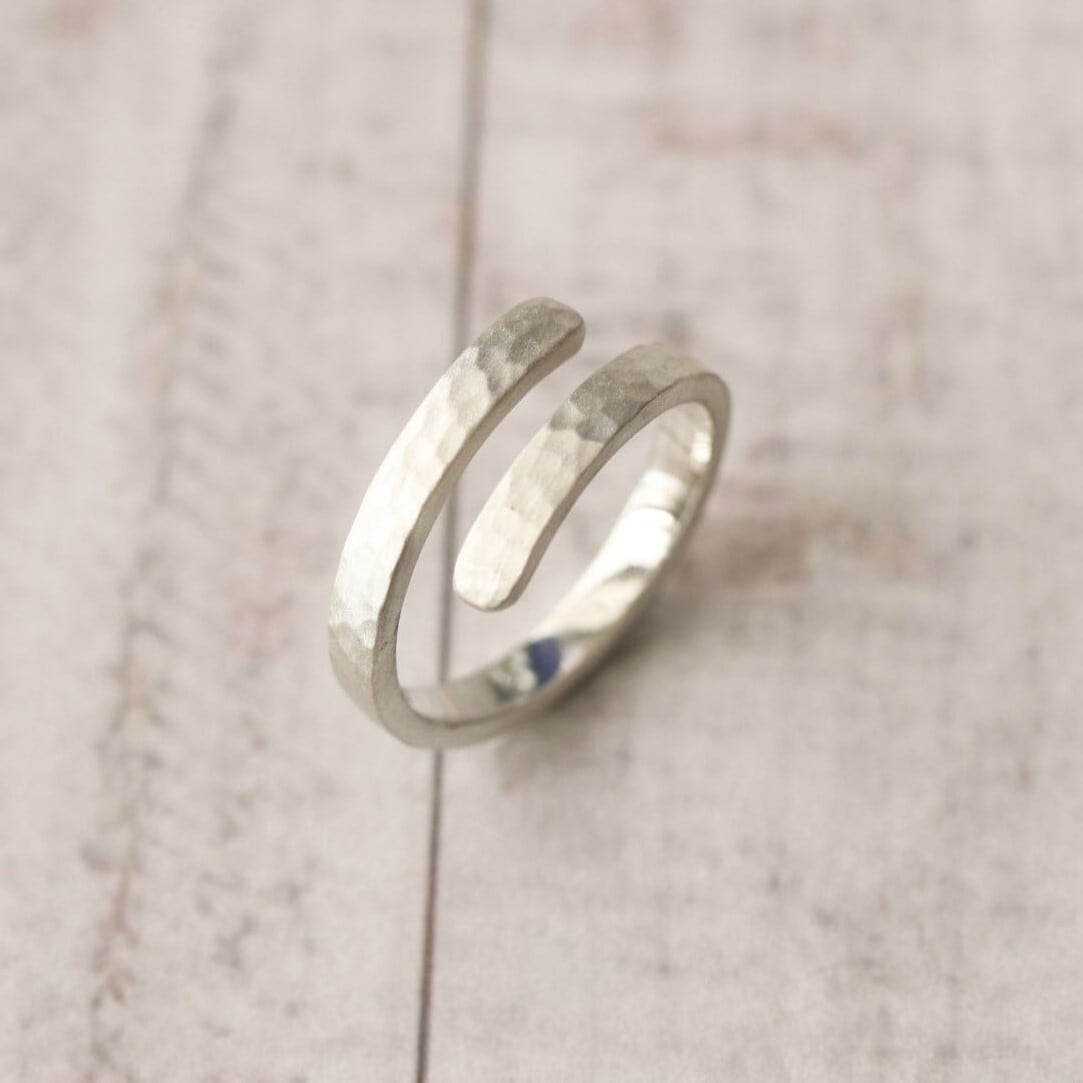 幅広リング/size 8/シンプル＆重厚感/SV950 SVリング】フリーサイズ_平_槌目 | Somm Jewelry【ソムジュエリー】