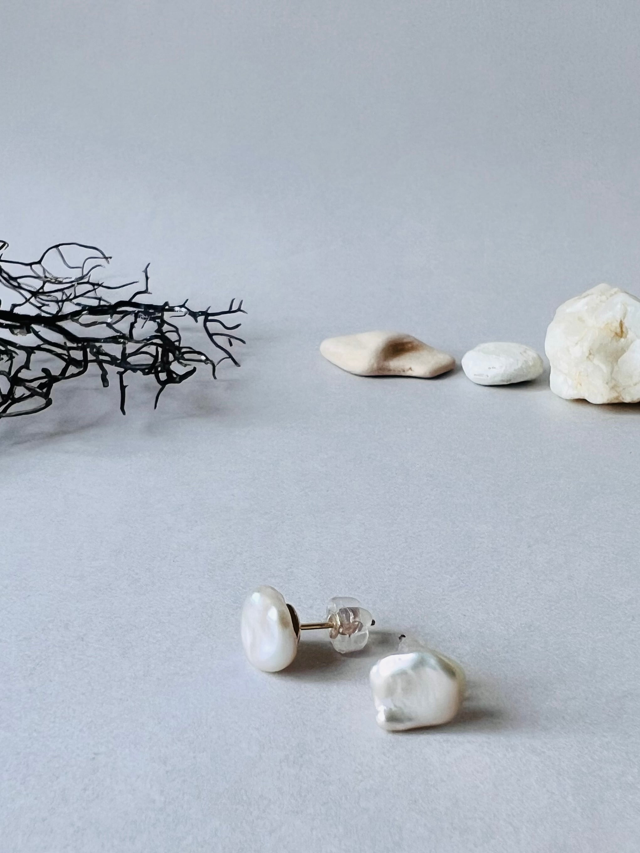 琵琶湖パールピアス【希少】 琵琶湖パール バロック一粒のピアス | 琵琶湖パールアクセサリー Hitori