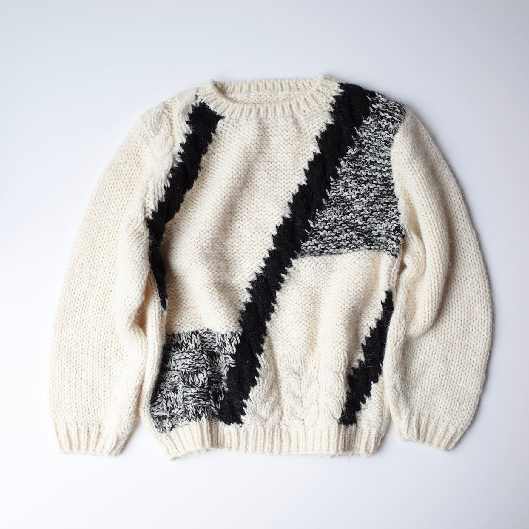 Design knit sweater