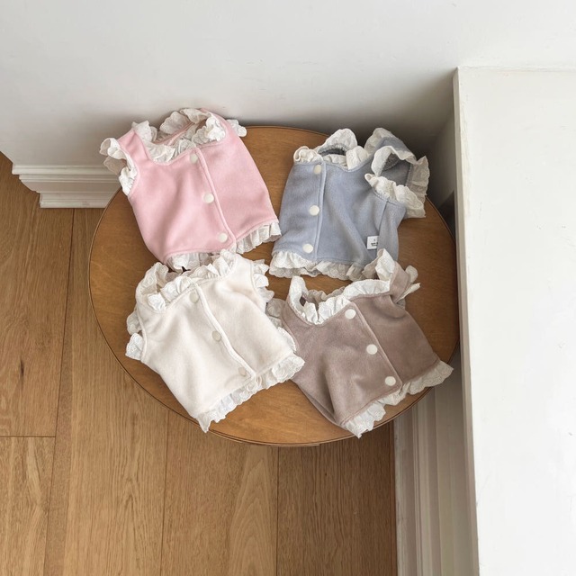 予約／【 Little Heart 】heart lace warm vest