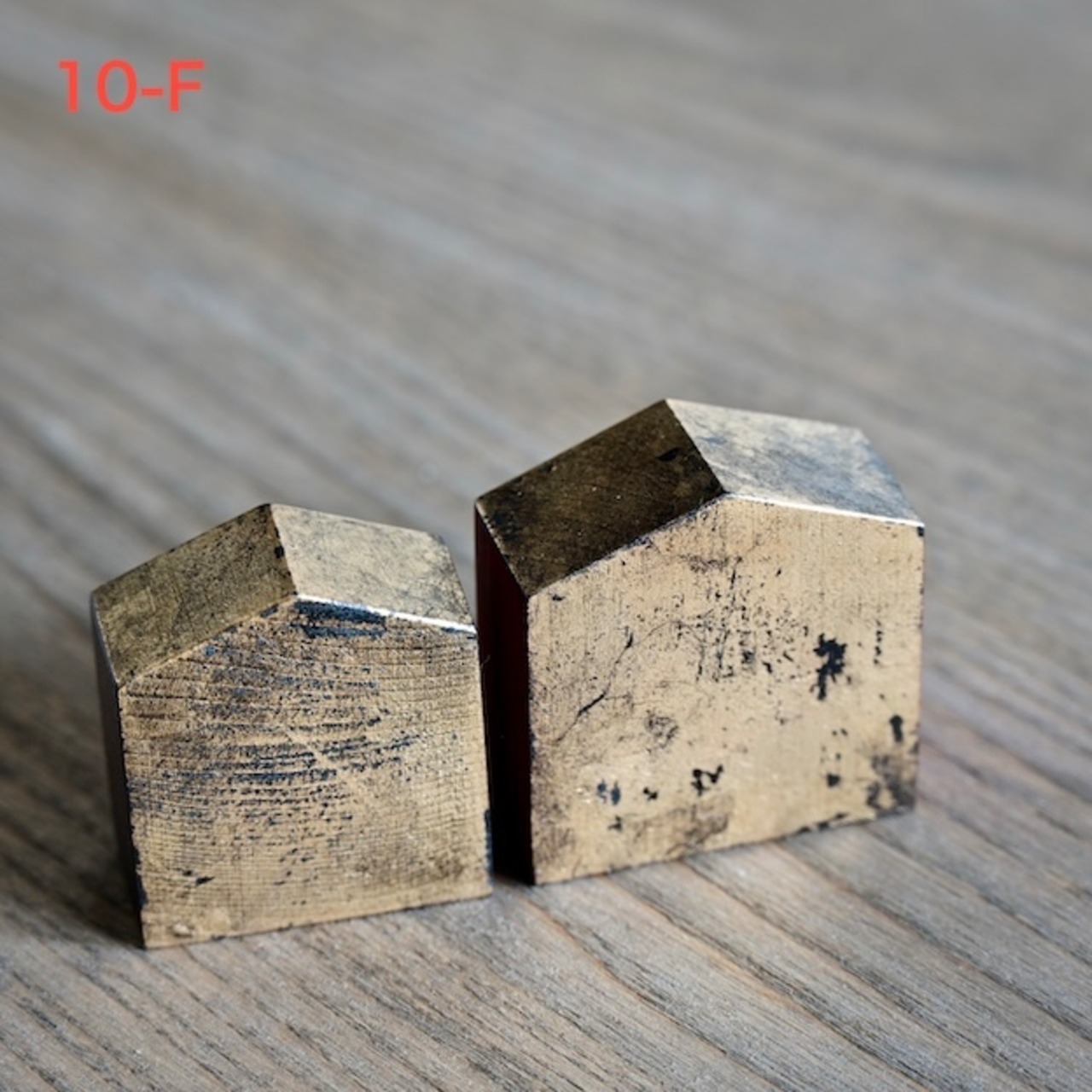 【能登地震義援作品】藤野征一郎 能登ひば木地 Photo Stand “SHITAMI” 板壁から能登を想う Vol.2 M