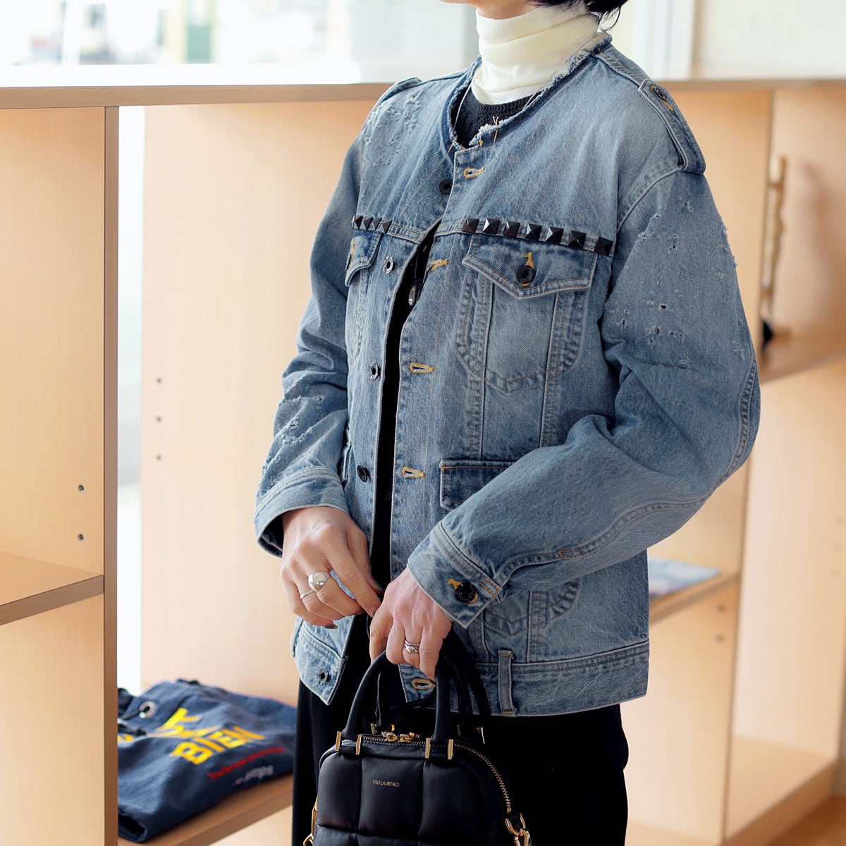 DOUBLE STANDARD CLOTHING (ダブルスタンダード クロージング) クラッシュ&スタッズ カラーレスデニムジャケット