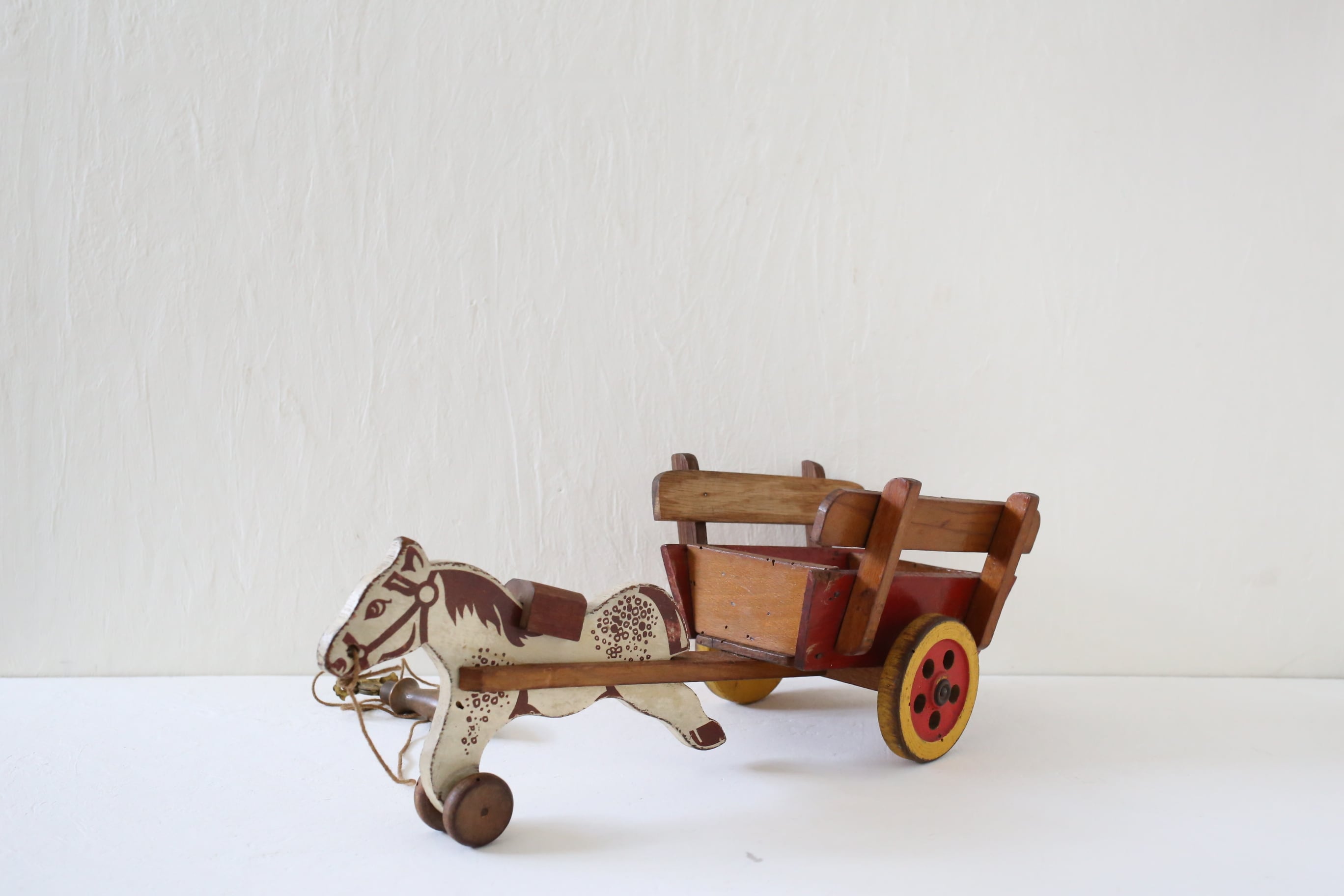 フランス アンティーク ヴィンテージ おもちゃ 大きめの木製の馬車 N