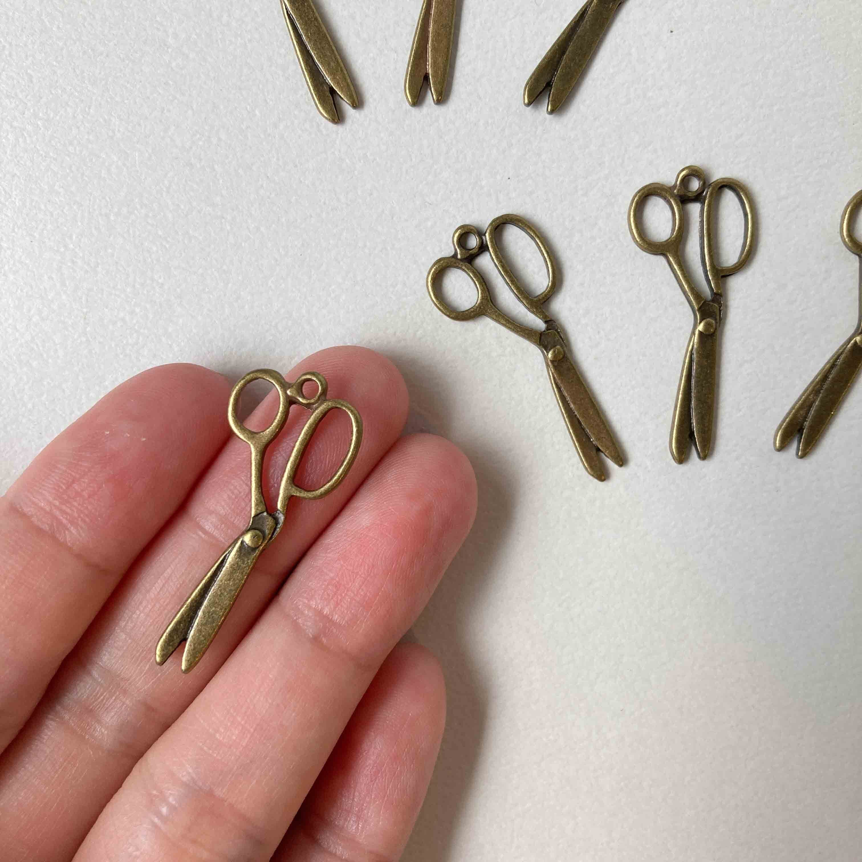 新品☆アンティーク風チャー厶☆オーナメント アンティーク風 裁ち鋏チャーム | Dua-アクセサリーパーツショップ