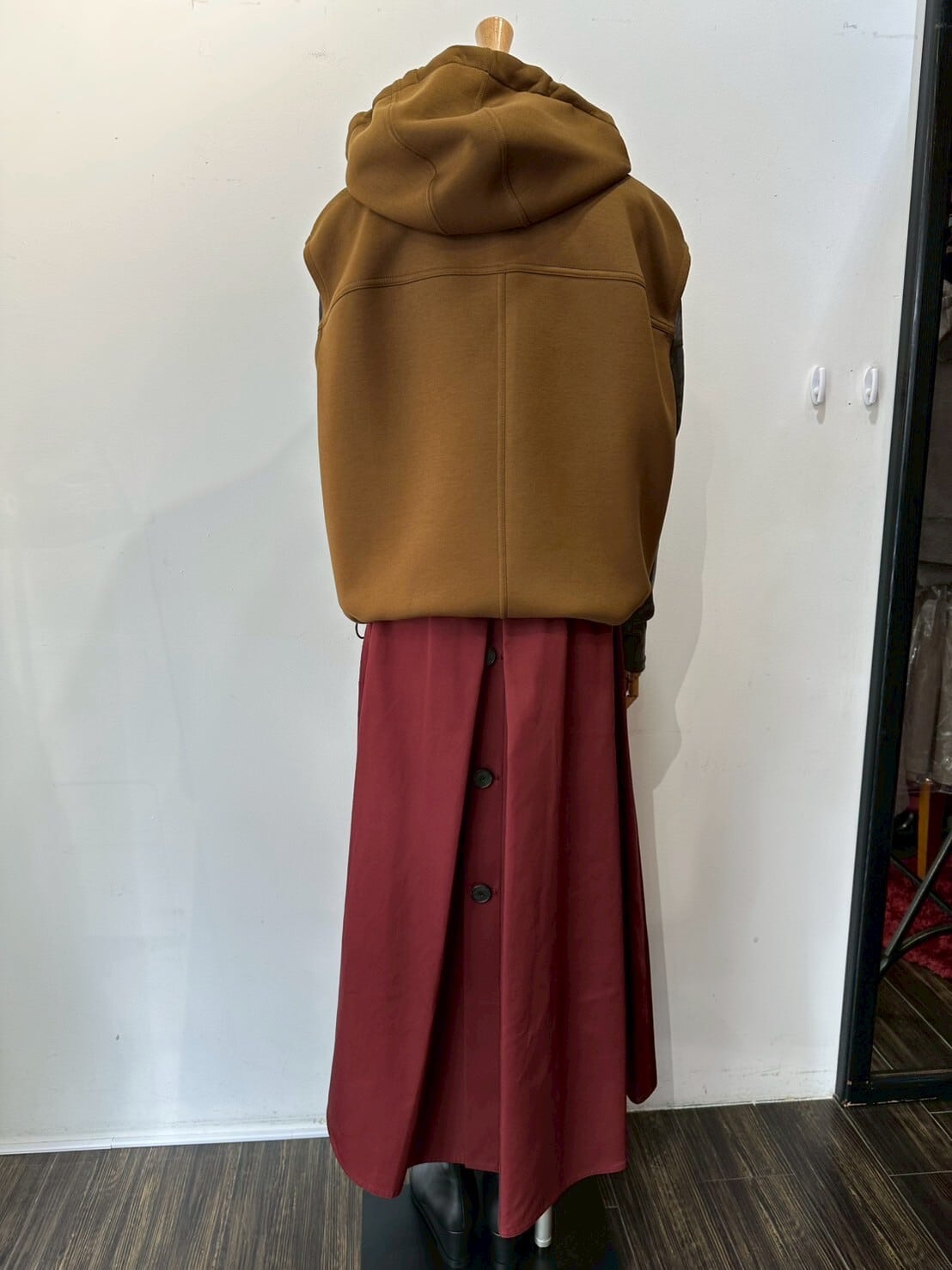 PASSIONE】ダンボール素材ジレ｜536423 | khouse