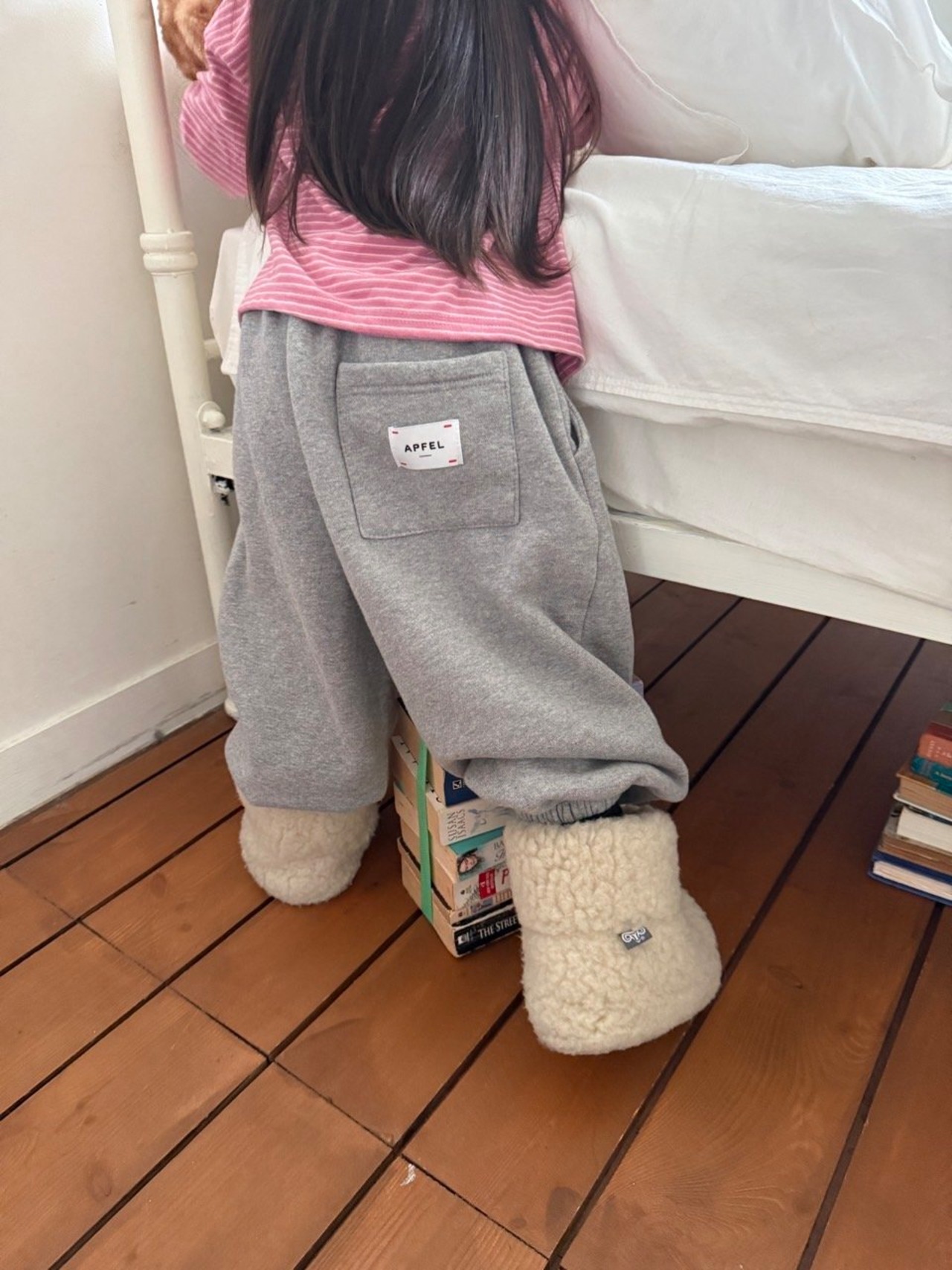 Apfel［取寄］pogun bam jogger pants 26winter