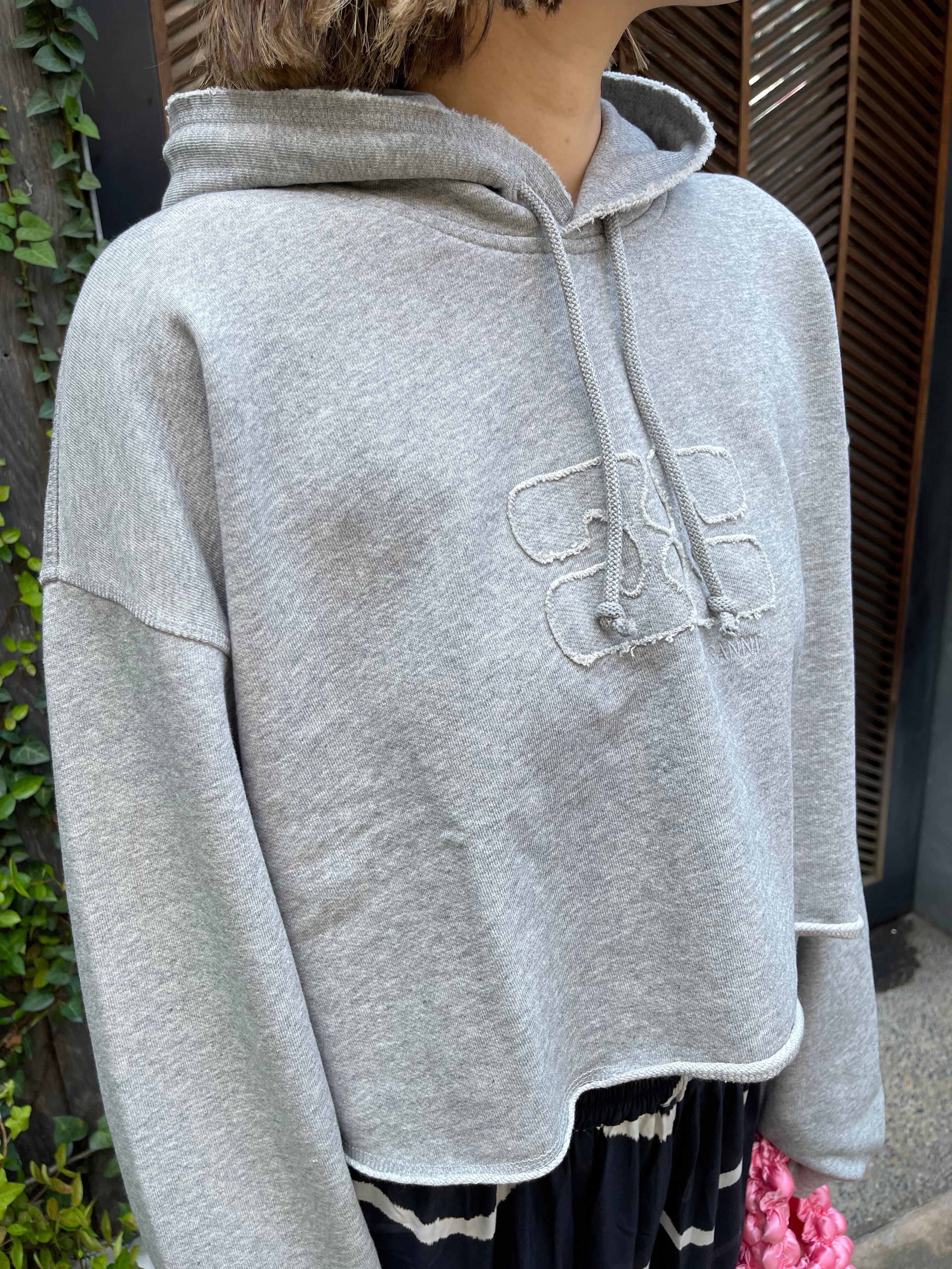 23AW】GANNI ガニー / ISOLI CROPPED OVERSIZED HOODIE | TRENT