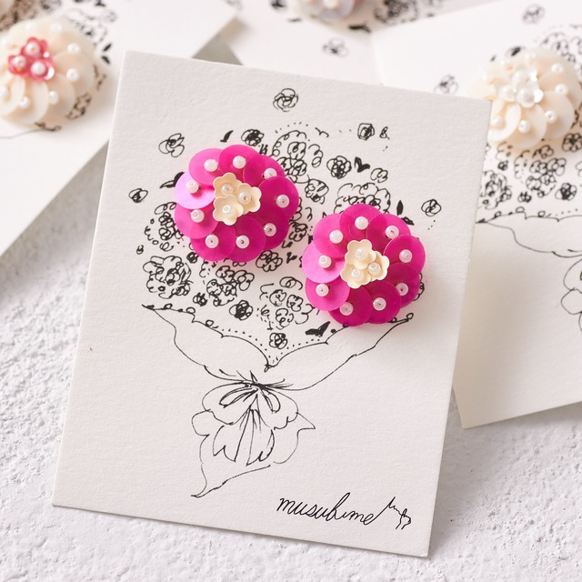 Bouquet piressed earring ( pink × beige )