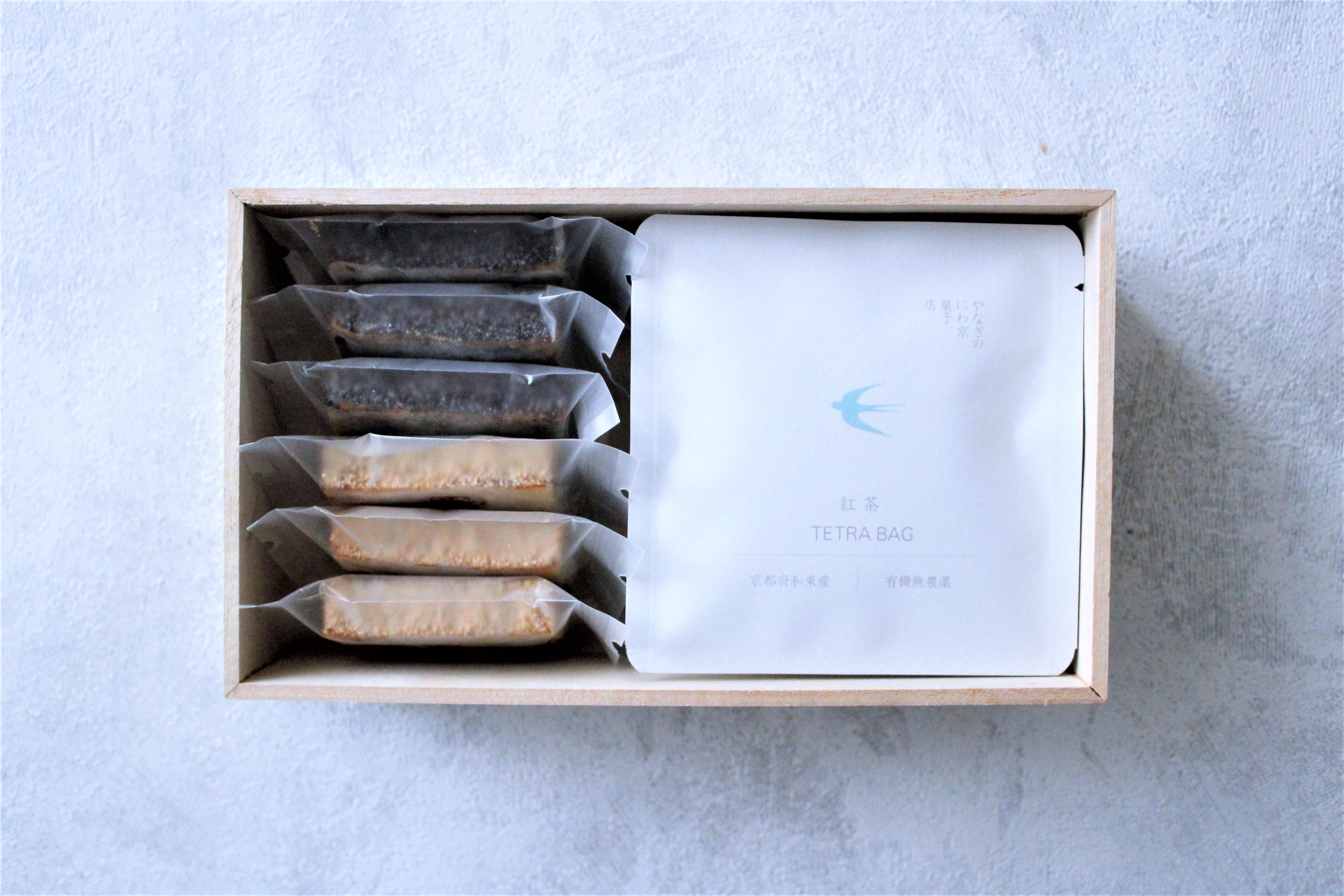 ギフトセットTOKIWA6枚と京紅茶(or京珈琲)3P | やなぎのにわ京菓子店
