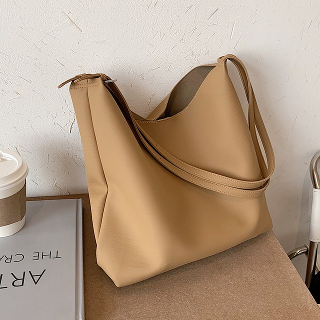 ショルダーバッグレッド 手作りハンドバック63545910963