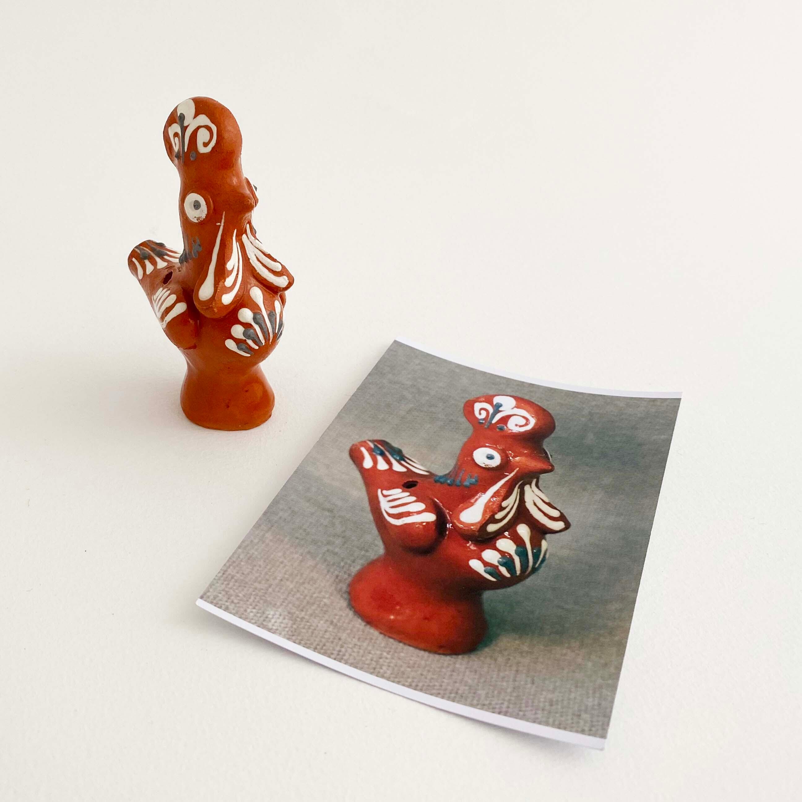 ウクライナ産 オピシュニャ土人形(ニワトリ赤茶色)