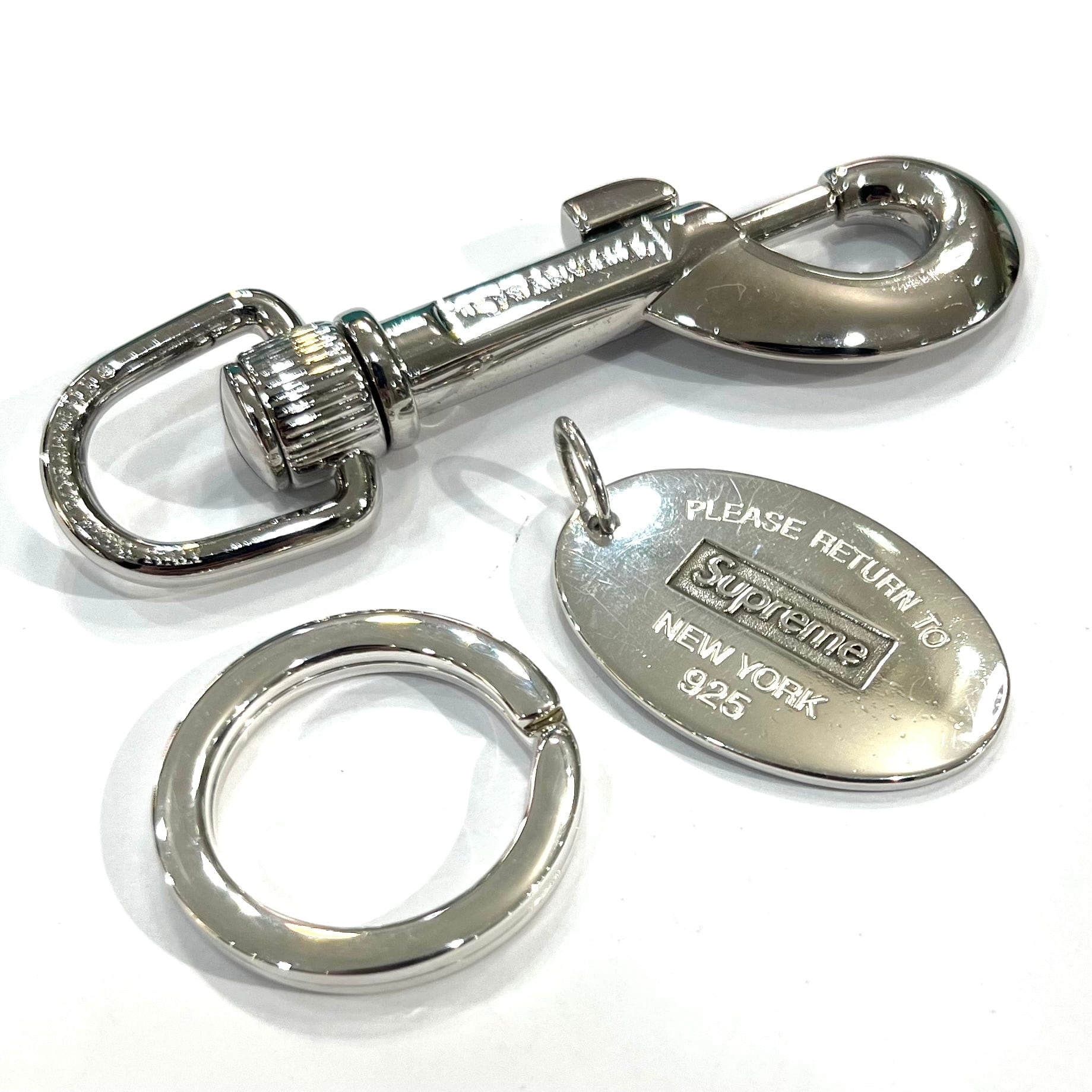 TIFFANY & Co. × Supreme】T2797 Return to Tiffany® オーバルタグ
