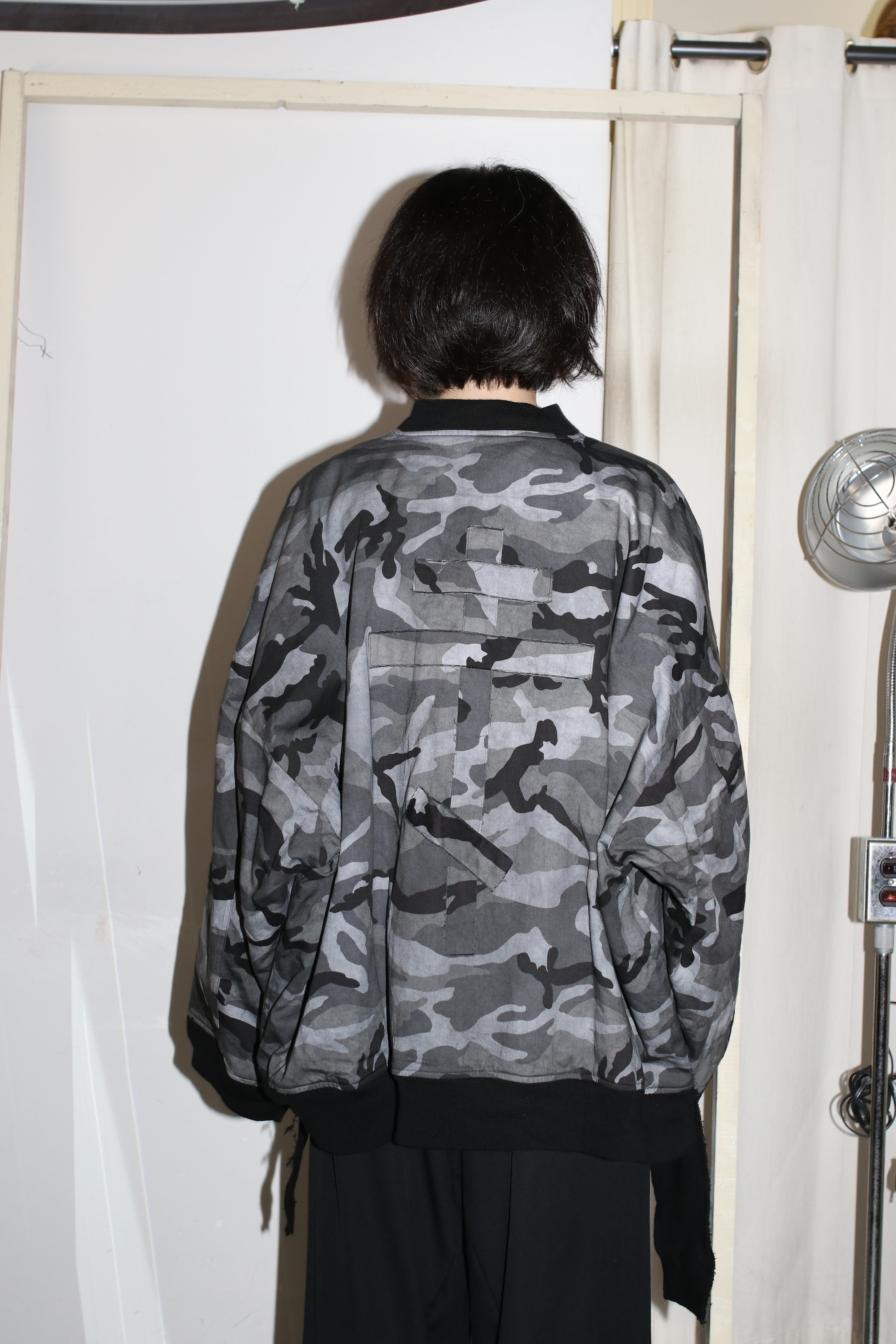 激レア LES SIX Blessed bomber/camo dyed 24AW】LES SIX blessed bomber (snowcamo dyed) tjugo-fem-7-jkt-blsd