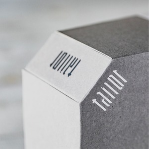 tailor / ベリーとピスタチオのカッサータ