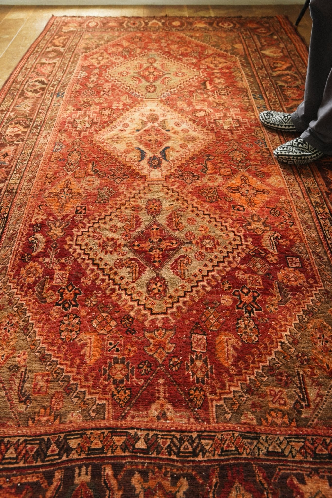 2205- Vintage Qashqai rug