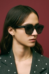 Margot | gray×smoke