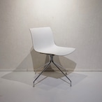 Arper アルペール Catifa 53 カティファ ダイニングチェア アームレス チェア 椅子 回転式 モダン ミニマル ホテルライク