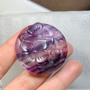 2.穴有☆フローライト花・ペンダントトップ