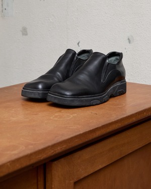 square toe leather side-gore slip-on shoes / Made in ITALY / SIZE : 41