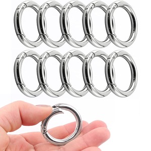 【特価処分】丸型カラビナ キーホルダー キーリング 10個セット 外径30mm 亜鉛合金 リング 軽量で 耐久性 取付簡単 シルバー