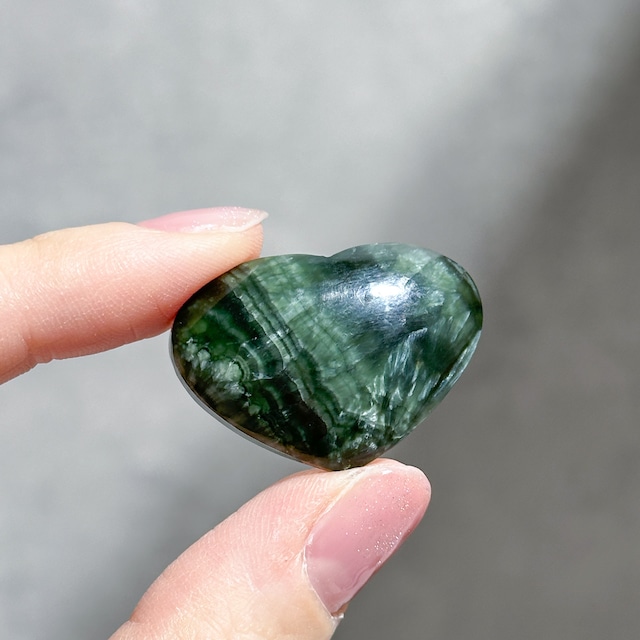 セラフィナイト  ハート11◇ Seraphinite ◇天然石・鉱物・パワーストーン