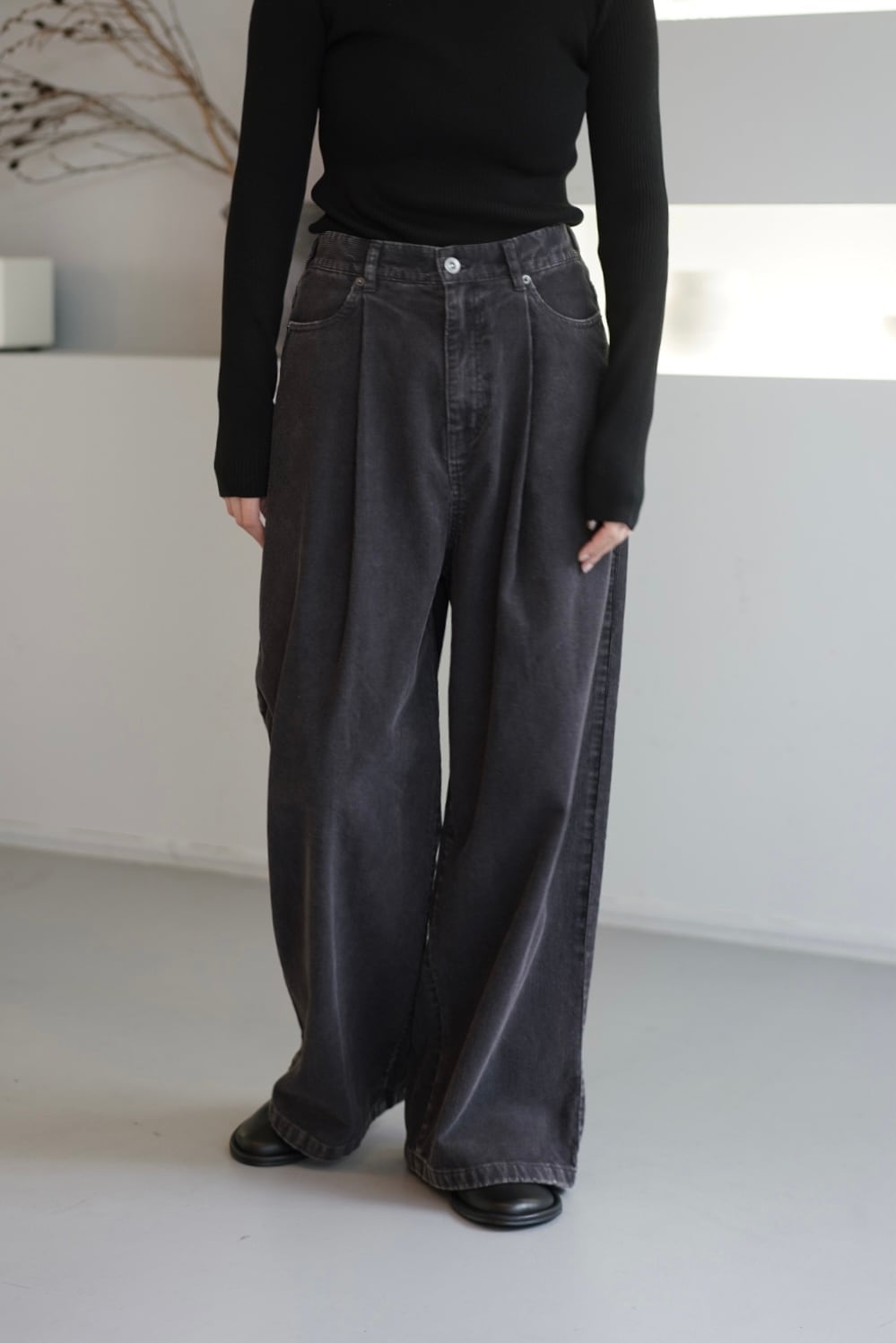 美品45Rコーデュロイ ワイドパンツ Corduroy wide pants コーデュロイワイドパンツ Charcoal | planet3rd
