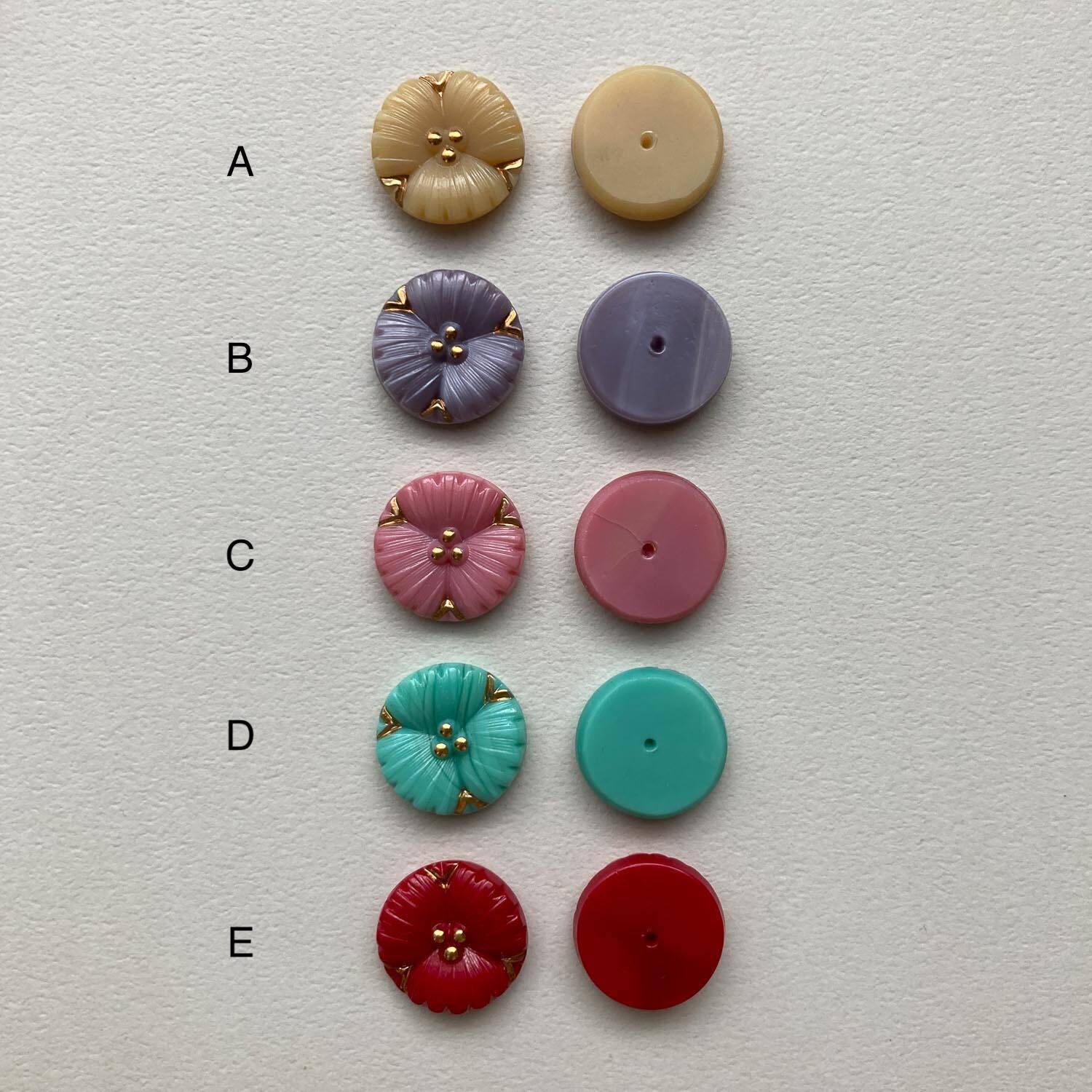 再入荷〉3枚花弁のチェコガラスカボション | Dua-アクセサリーパーツ