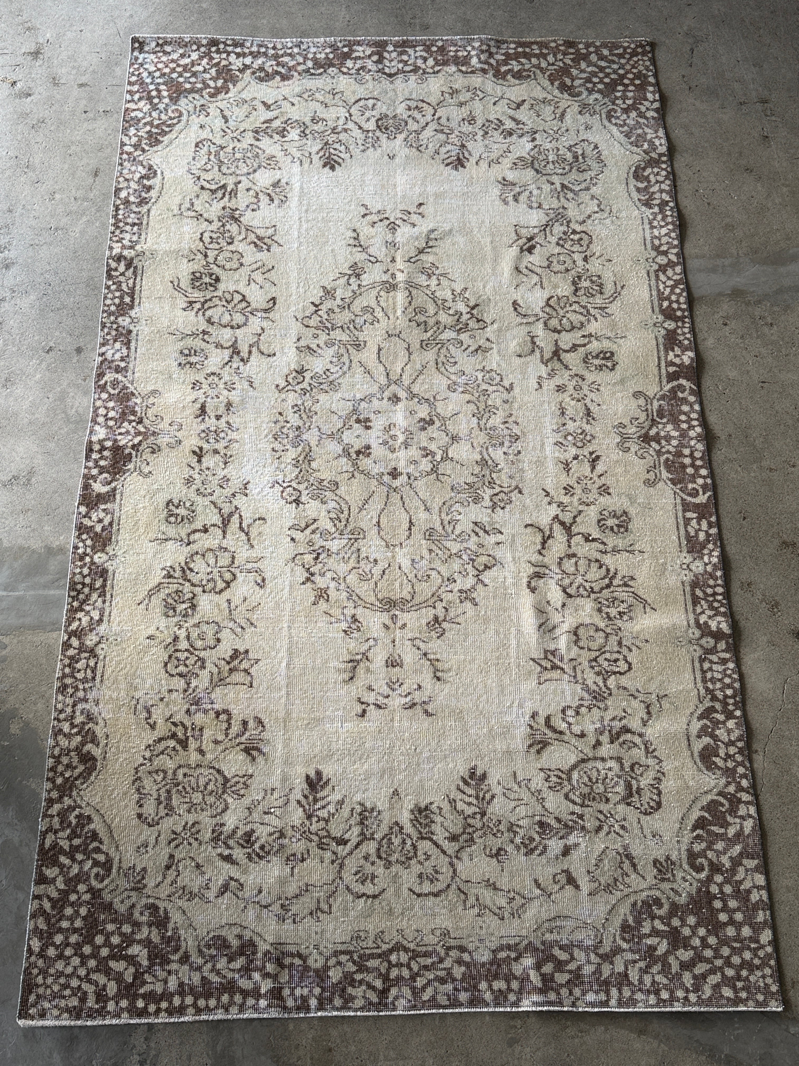 Antiques&Crafts880