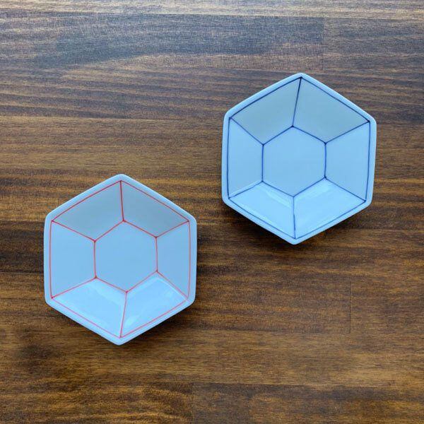 送料無料】有田焼 前田泰昭作 壷 曙（木箱・木札付） 18-016