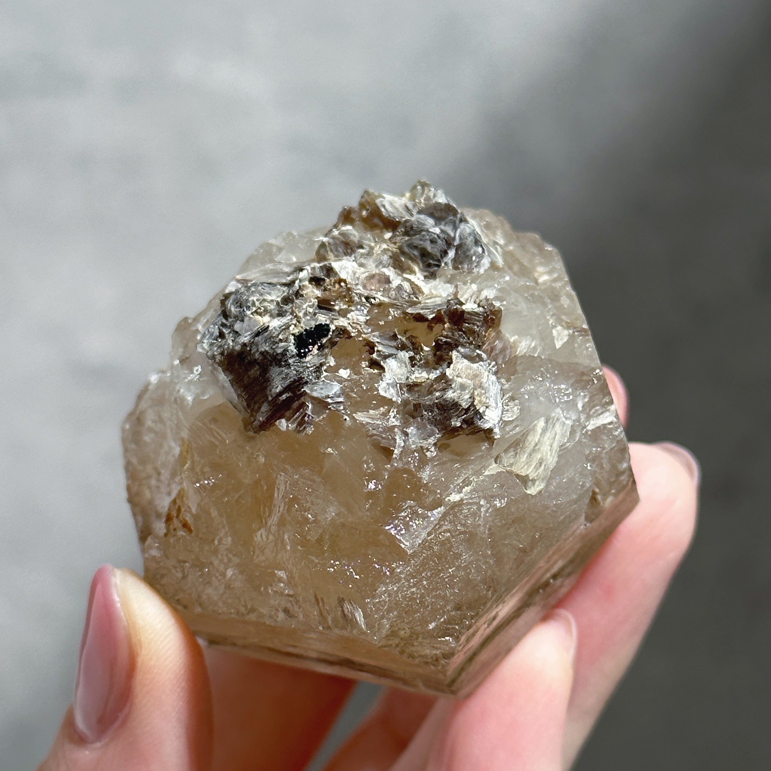 レコードキーパー△雲母◎シトリン（黄水晶） 原石04◇ Citrine