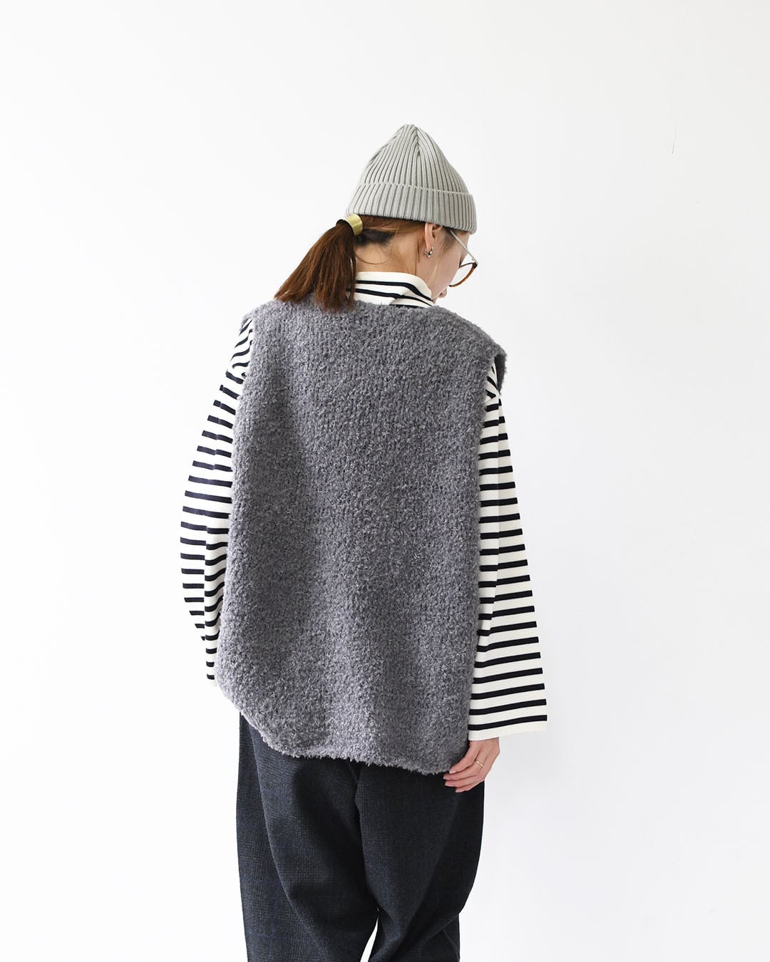 mizuiro ind [ミズイロ インド] hairly V neck vest [3-220095] へ