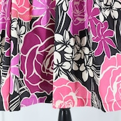 フラダンス 衣装 パウスカート ブラック系 パープル系 ハレハワイイ シングル フラ ダンス プルメリア柄 ティアレ柄 ロケラニ柄 黒 白 紫 華やか 日本製 ハワイアン アロハ かわいい 花柄 鮮やか 派手 目立つ レッスン 練習 ホワイト系 ピンク系