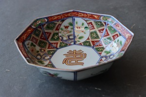 フチソゲ 大聖寺伊万里 色絵 花菱壽文 八角形 膾皿 A アウトレット