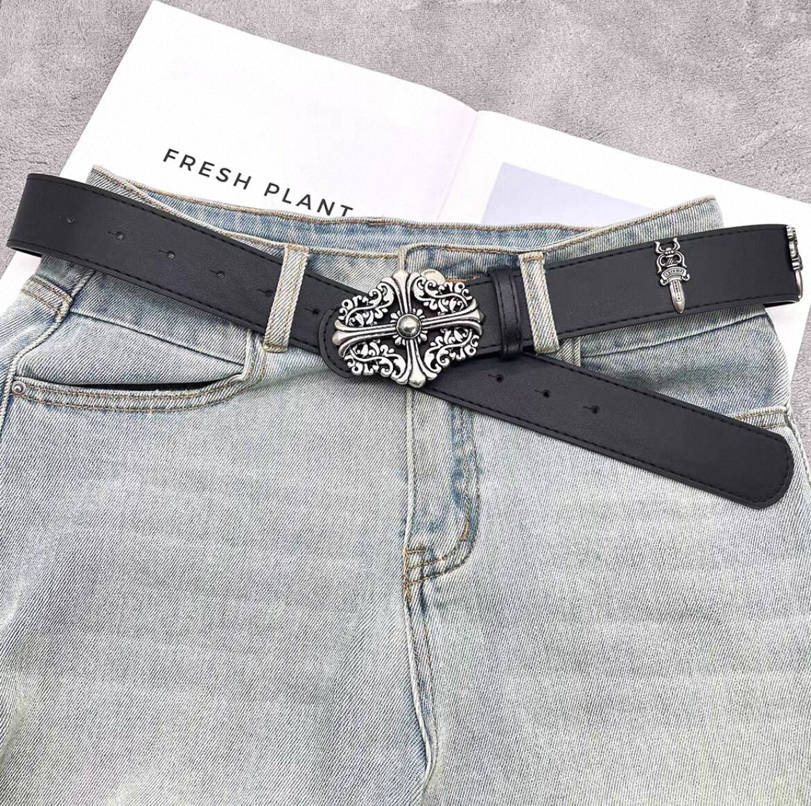 L.G.B ルグランブルー CONCHO×CROSS Belt 十字架 ベルト L.G.B Cross Relic Leather Belt – SaolMortem
