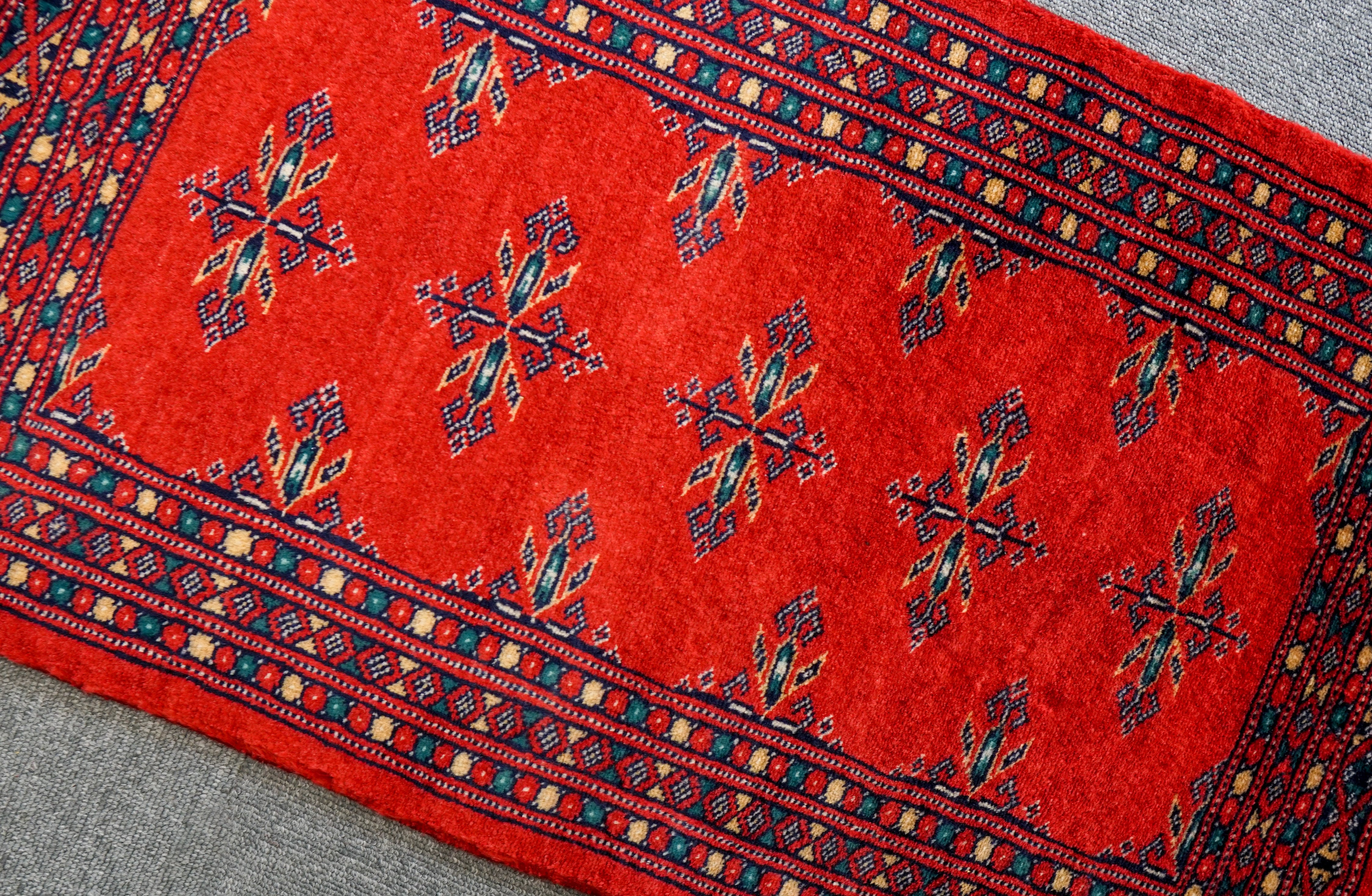 82×47cm トルクメン ボハララグ 手織り絨毯