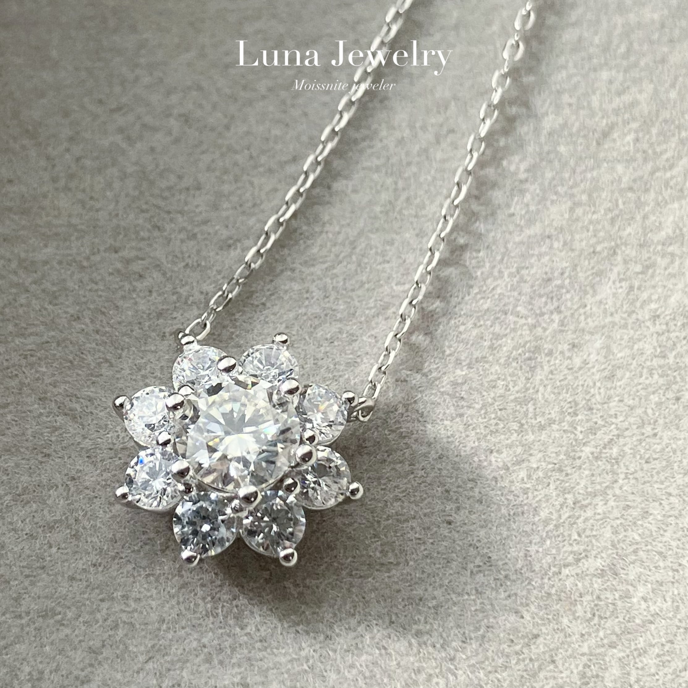 momocoでございます　　モアサナイト モアサナイト サンフラワーモチーフ ネックレス | Luna Jewelry┊モア