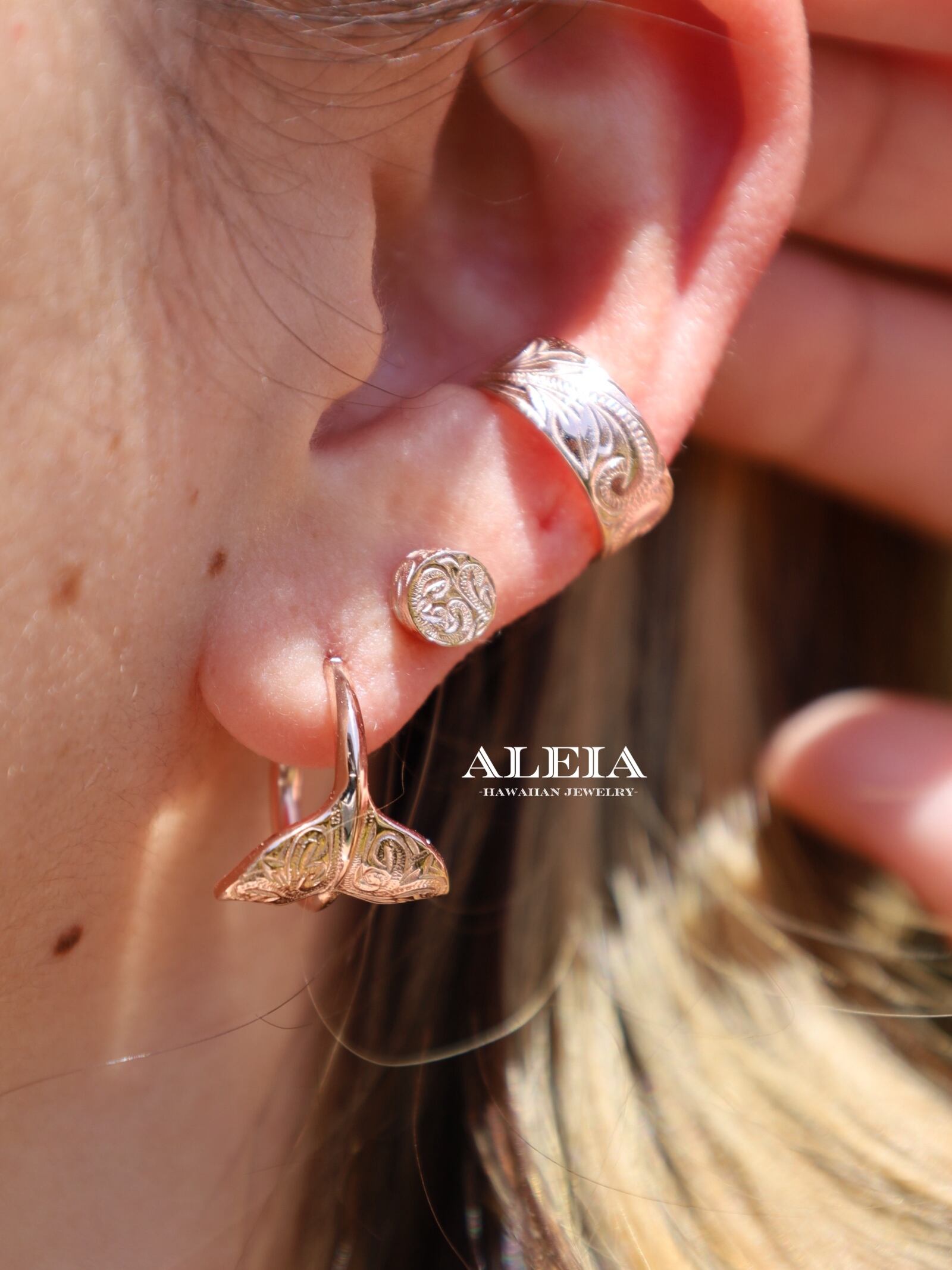 片耳販売》whale tail hoop pierce[316L]ハワイアンジュエリー | Pay ID