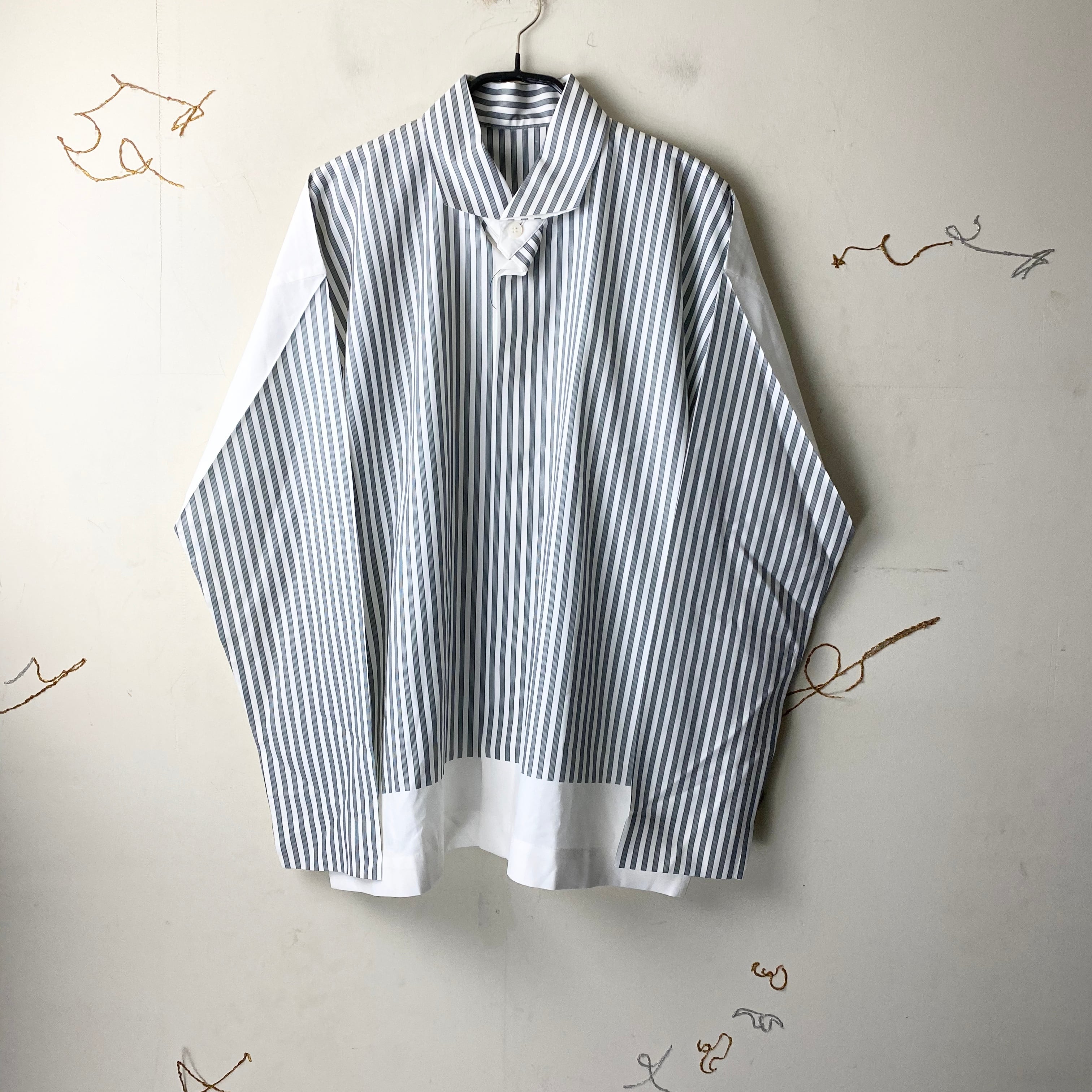 HOMME PLISSE ISSEY MIYAKE switching stripe shirt | NOIR ONLINE