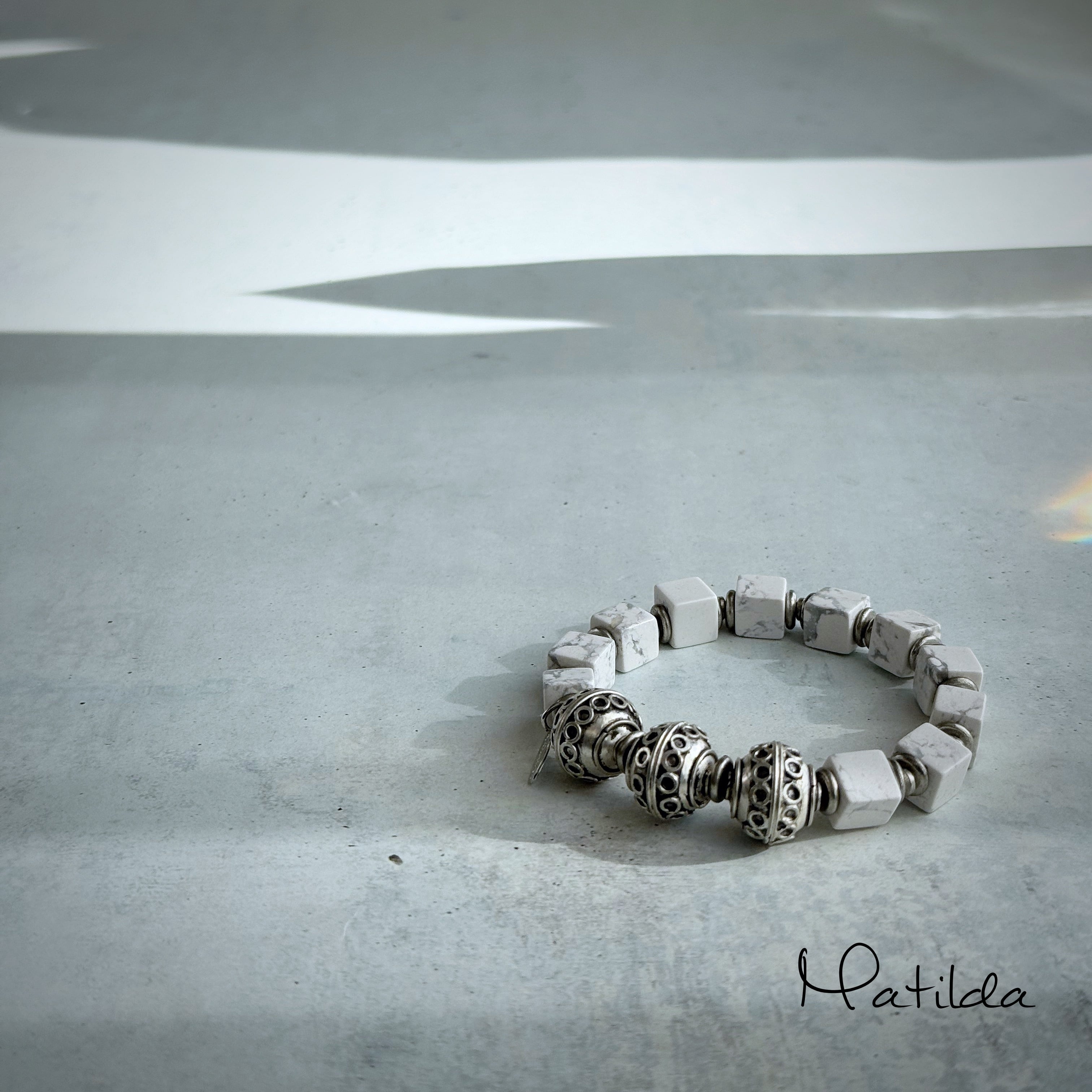 tumble bracelet(ハウライト)