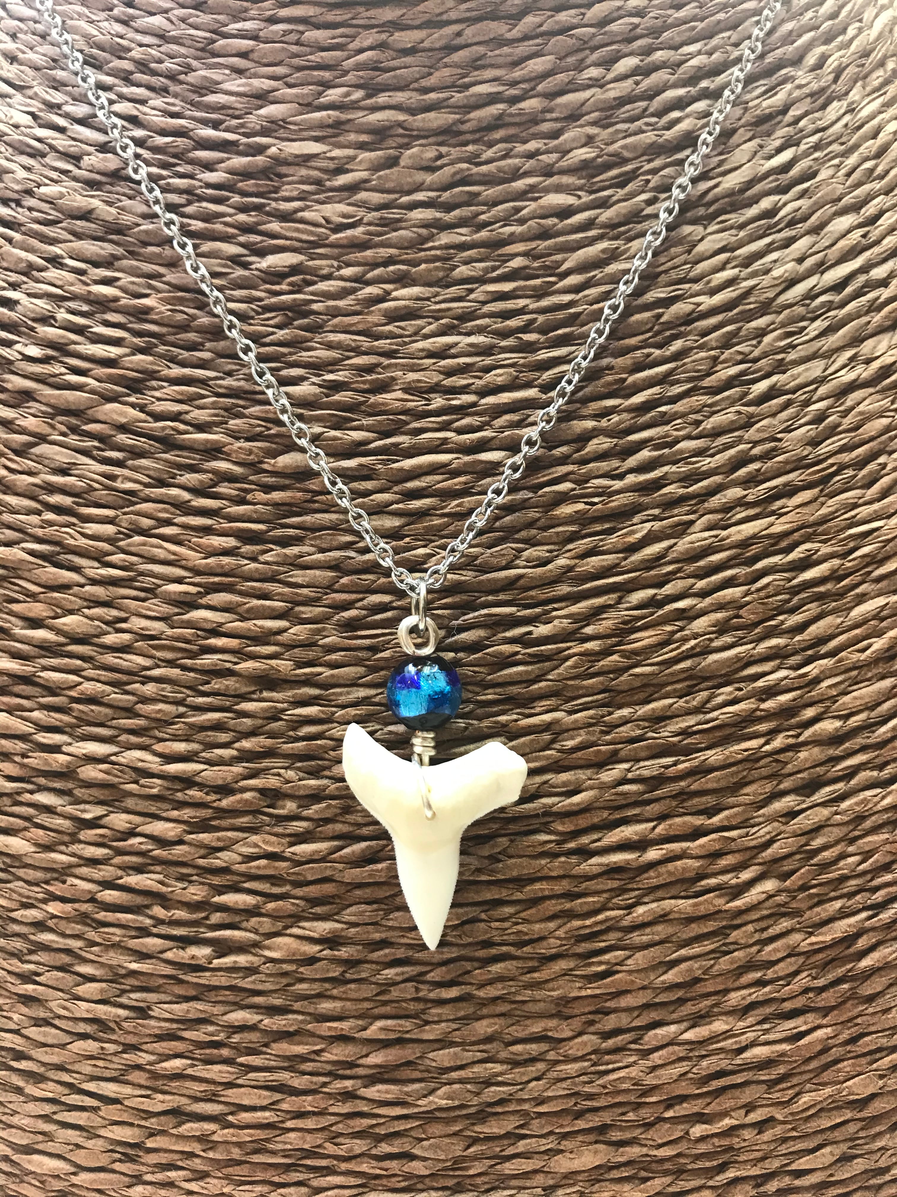 サメの歯 | SANBASHI 平和通り