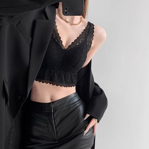 elegant lace v-neck cropped camisole la1496