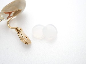 〈イヤリング金具専用シリコンカバー〉