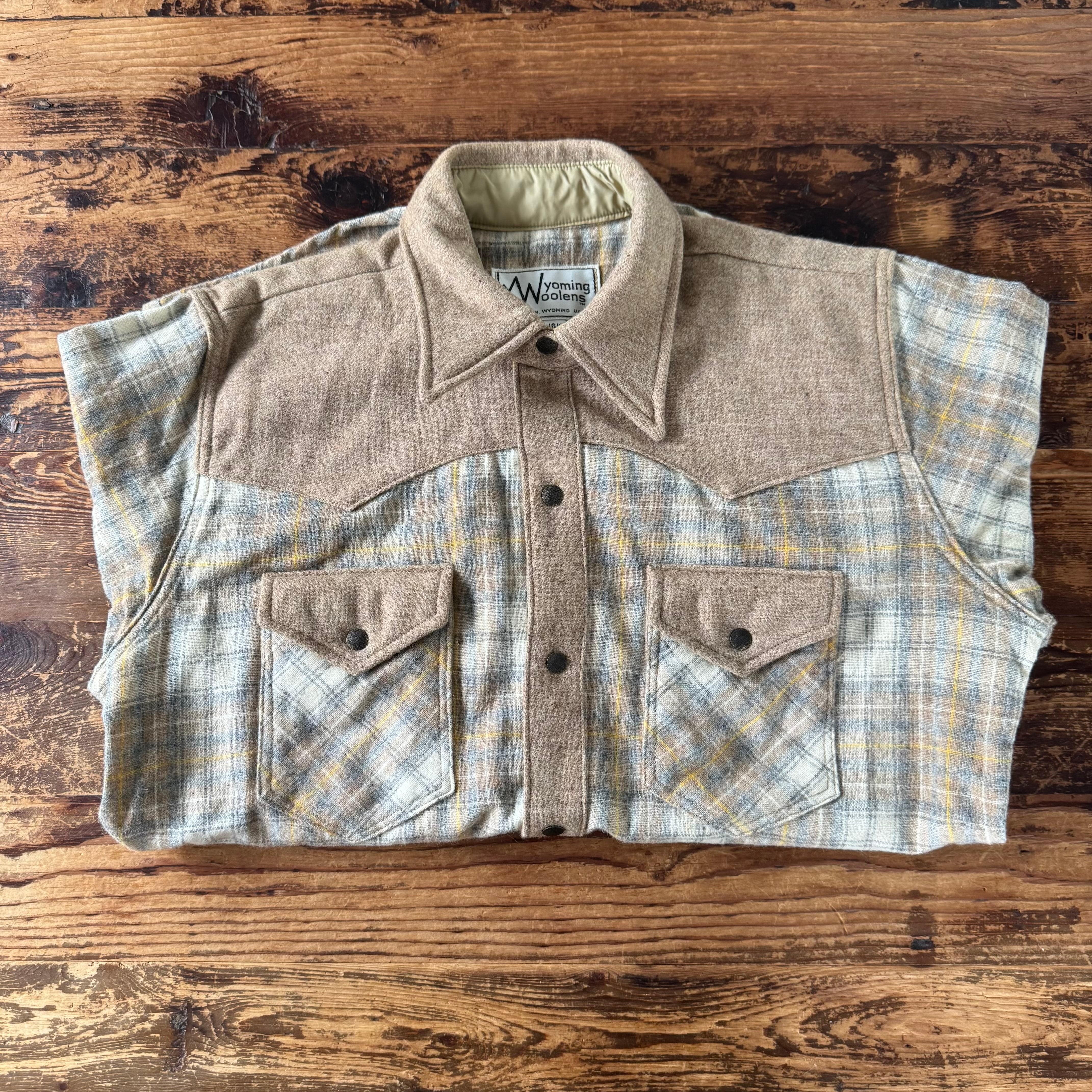 1970's Vintage "Wyoming Woolens" Western Shirt L