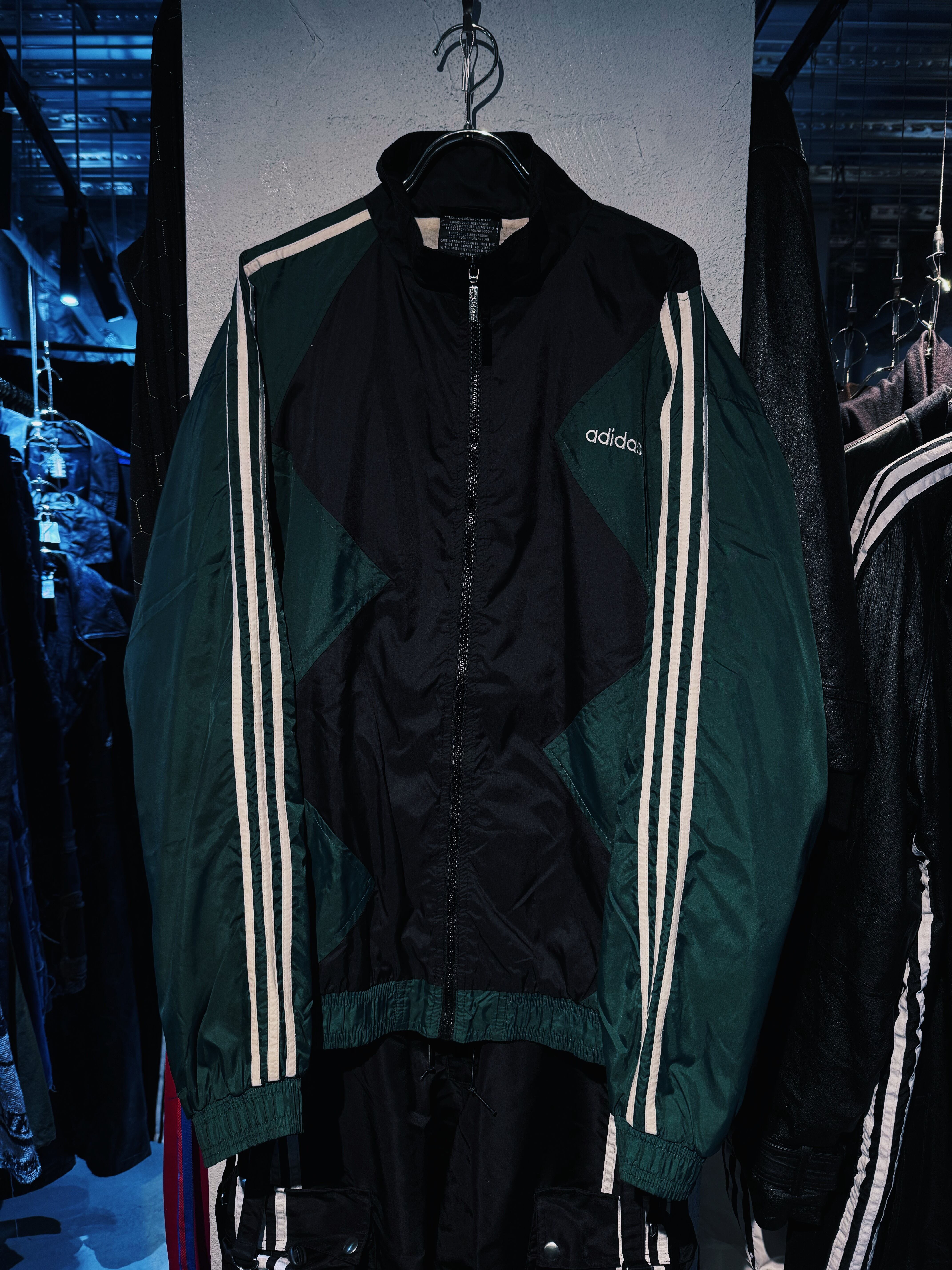 【D4C】90's"ADIDAS"EURO VINTAGE asymmetry switching color nylon track jacket