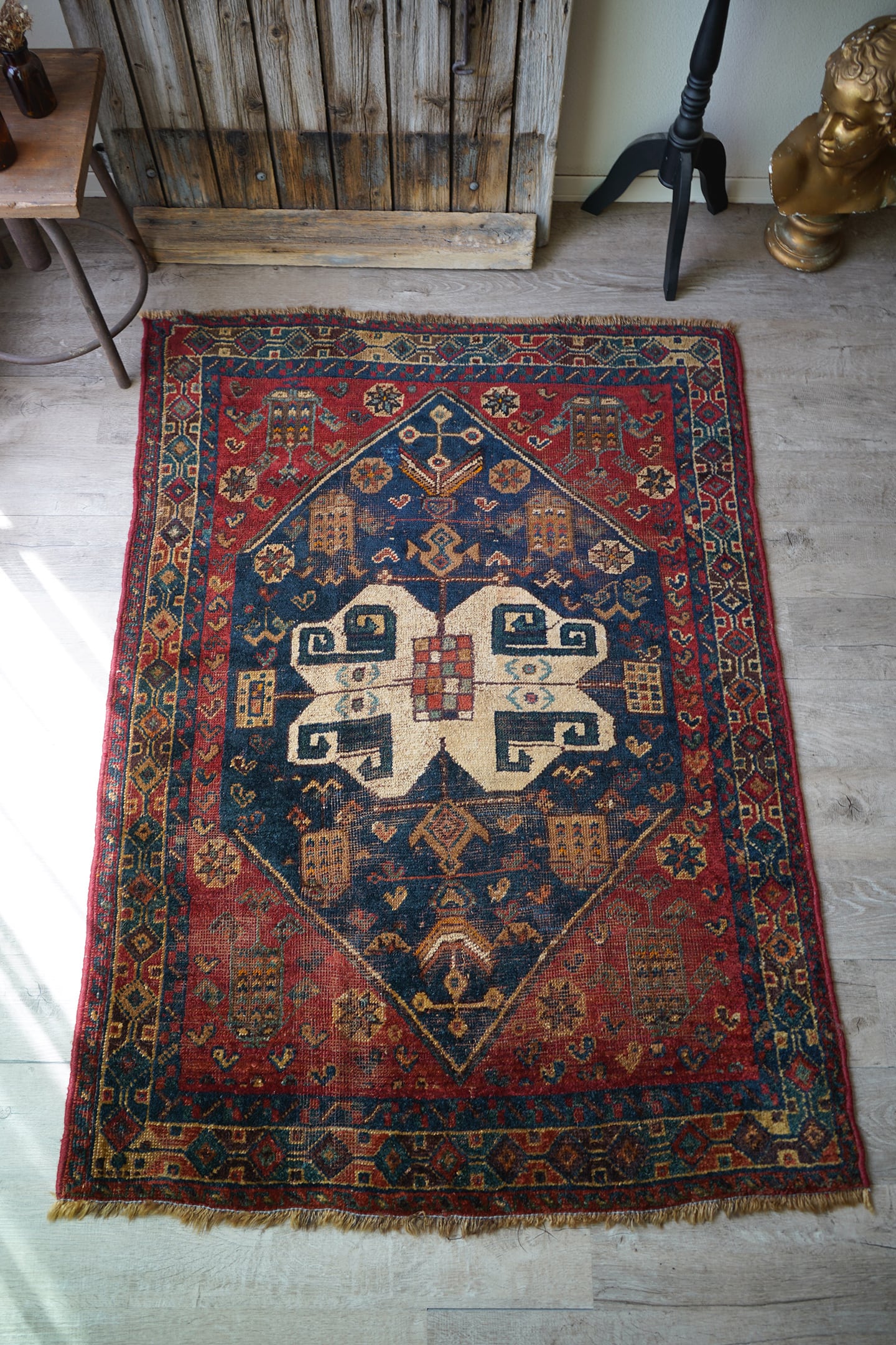 Antique qashqai rug アンティーク カシュガイ トライバルラグ